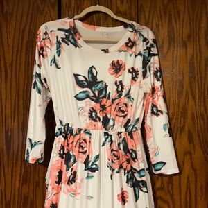 Floral 3/4 Sleeve Maxi Dress